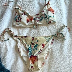 O’Neill floral bikini set size small